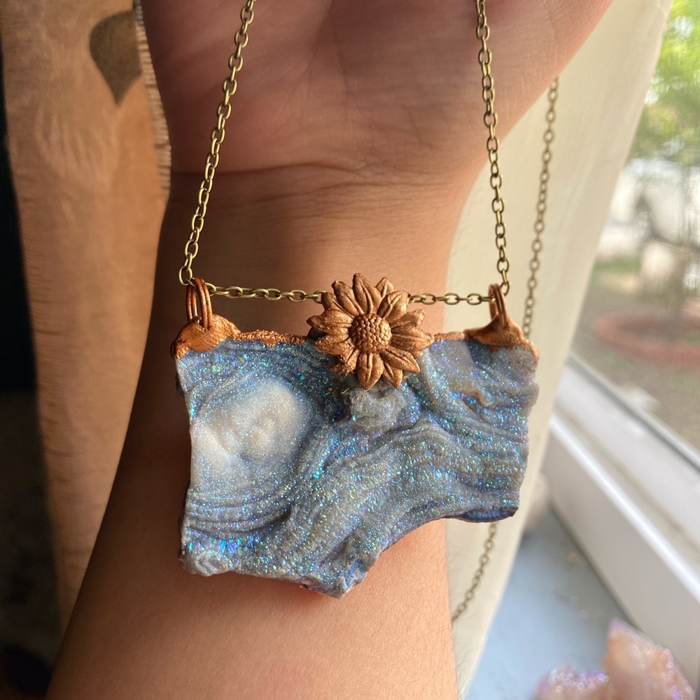 ✨ON SALE✨🦋Blue Aura Chalcedony Pendant